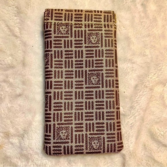 Anne Klein Travel Pouch Phone Case Brown Tan Monogram 7.5” x 5” Magnetic - Picture 1 of 7